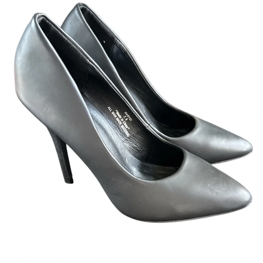 🔵 Riverberry Black Pumps Size 7.5